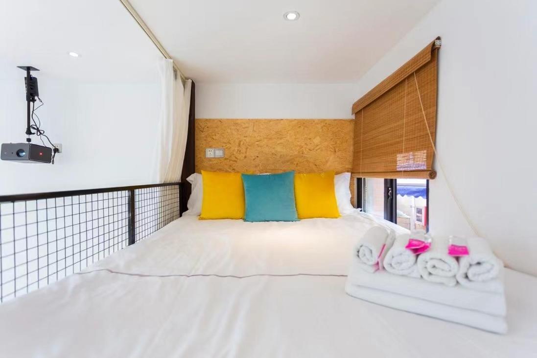 Hills&xing 593 Mid Huaihai Rd Near Metro Line 1 North Zhongshan Rd * Xangai